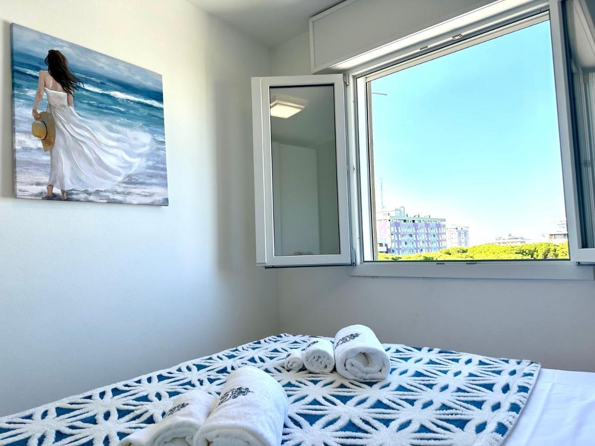 Beach Front Apartment Sabbiadoro Ліньяно-Сабб'ядоро Екстер'єр фото