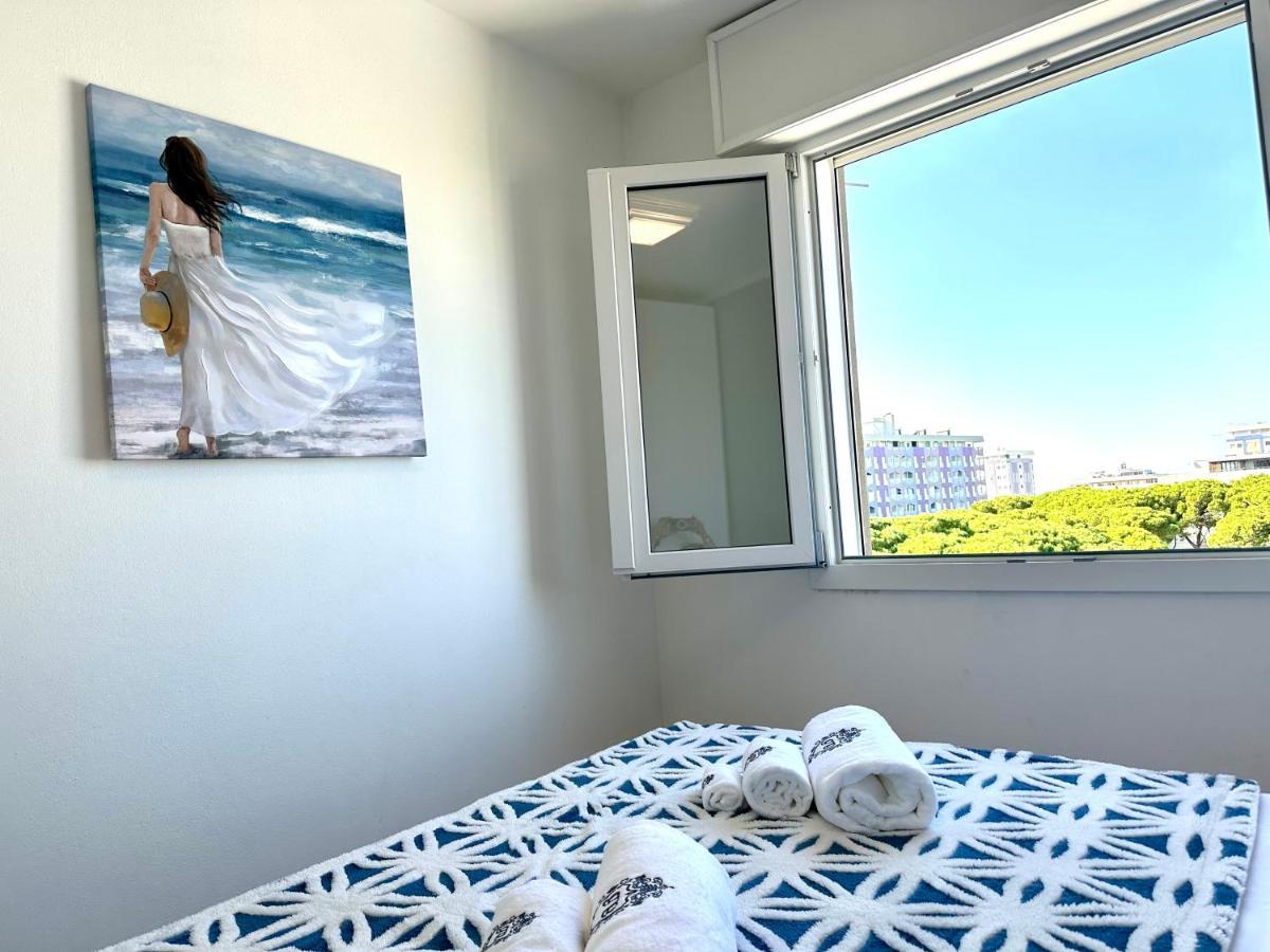 Beach Front Apartment Sabbiadoro Ліньяно-Сабб'ядоро Екстер'єр фото